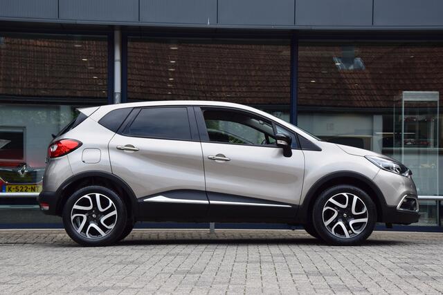 Renault CAPTUR 0.9 TCe 90PK Dynamique | Org. NL | Nieuwe APK | Navigatie | Bluetooth Telefoonverbinding | Parkeersensoren Achter | 17'' Velgen | Keyless Entry |