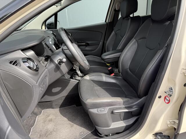 Renault CAPTUR 1.2 TCe Xmod Automaat / Trekhaak / Lederen Bekleding / All Seasons / Stoelverwarming / Speciale kleur / Parkeersensoren achter / Navigatiesysteem full map / Lichtmetalen velgen 17" / Cruise control / Automatische airco / Achteruitrijcamera