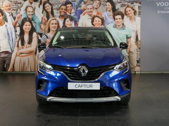 Renault CAPTUR 1.0 TCe 90 evolution * Vraag naar beschikbaarheid * - Clima, Getint glas, 17" LMV, regensensor