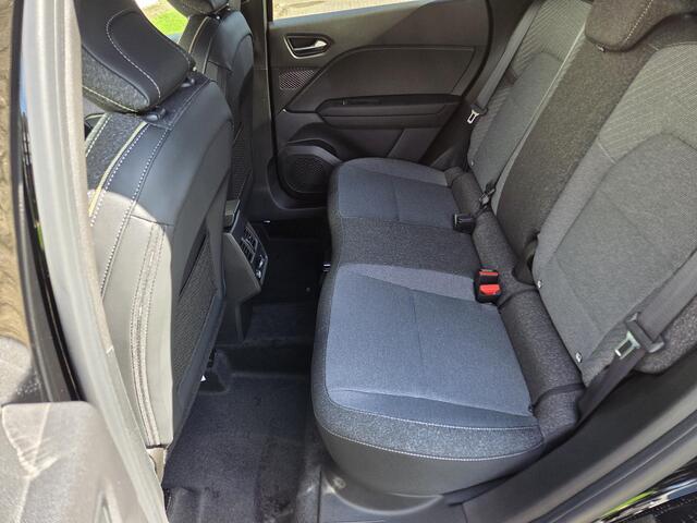 Renault CAPTUR 1.8 E-Tech full hybrid 160 Techno / Direct Leverbaar / 18" LM wielen / Navigatie via Apple Carplay / Android Auto / Adaptieve Cruise Control / Achteruitrijcamera / Sensoren Achter /