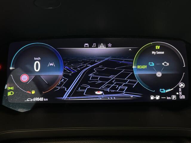 Renault CAPTUR 1.6 E-Tech Plug-in Hybrid 160 R.S. Line | Navigatie 9,3" | Stoelverwarming | All season banden