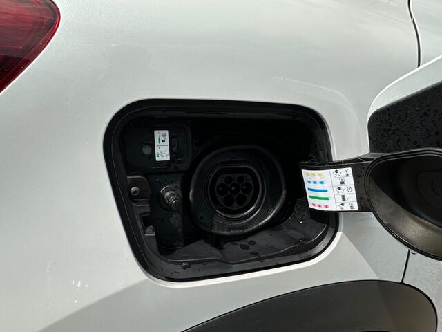 Renault CAPTUR 1.6 ET PH 160 INTENS