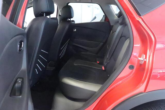 Renault CAPTUR 0.9 TCe Xmod | Camera | Lederen bekleding | Navigatie | Trekhaak | Climate control | Navigatie | Stoelverwarming |