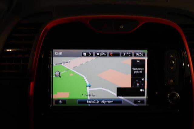 Renault CAPTUR 0.9 TCe Xmod | Camera | Lederen bekleding | Navigatie | Trekhaak | Climate control | Navigatie | Stoelverwarming |