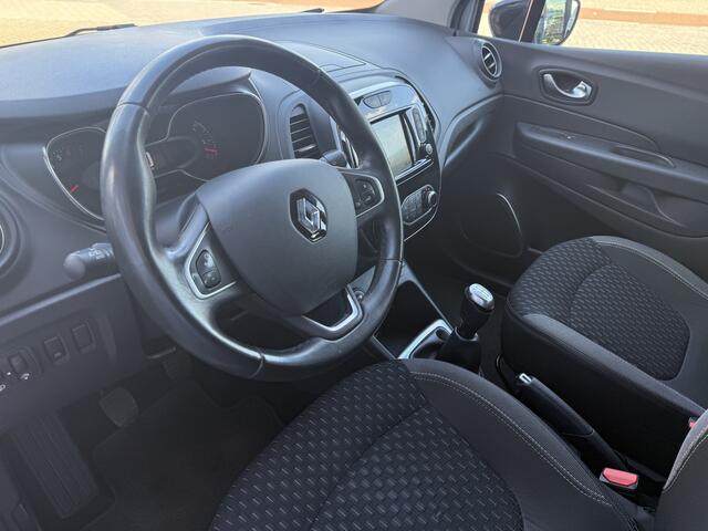 Renault CAPTUR 0.9 TCe Intens | Trekhaak | Climate Control | Navigatie | 17'' velgen |