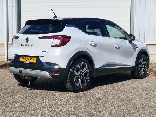 Renault CAPTUR 1.6 E-Tech Hybrid 145 Intens / 1e Eigenaar / Dealer Onderhouden / Trekhaak / Achteruitrijcamera / Navigatie / Apple Carplay & Android Auto / Climate Control / PDC /