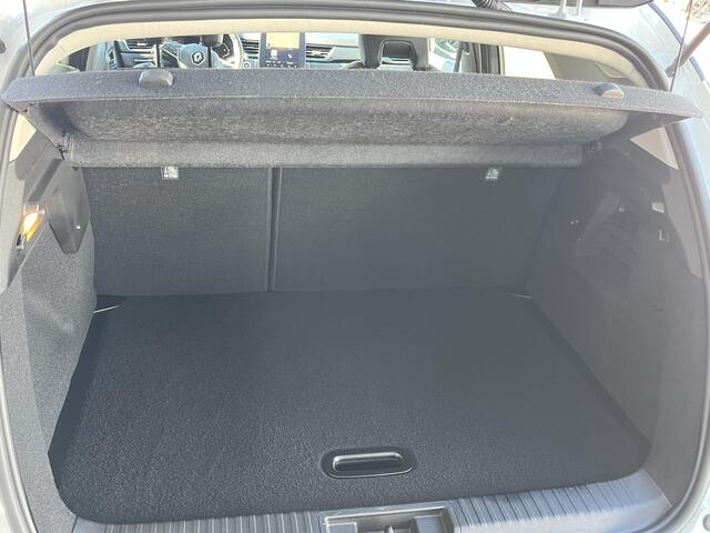 Renault CAPTUR 1.3 TCe 130 Initiale Paris ELEKTRISCHE STOELEN / STOELVERWARMING / LEDEREN STOELEN / LICHT METAAL / BOSE AUDIO / PARKEERSENSOREN + CAMERA / DEALER ONDERHOUDEN!!