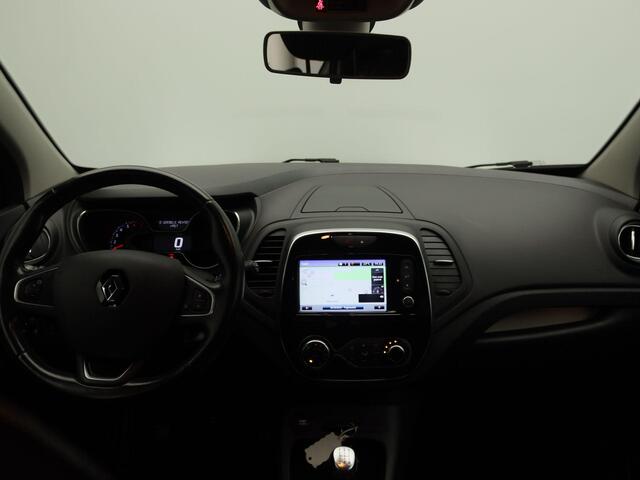 Renault CAPTUR TCe 90 Intens | R-link Navigatie | Easy Life Pack met achteruitrijcamera + sensoren rondom | Two-tone metaalkleur | Climate Control | 17" lichtmetalen velgen |