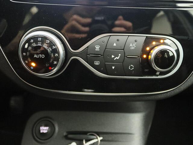 Renault CAPTUR TCe 90 Intens | R-link Navigatie | Easy Life Pack met achteruitrijcamera + sensoren rondom | Two-tone metaalkleur | Climate Control | 17" lichtmetalen velgen |