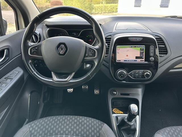 Renault CAPTUR TCe 90 Intens met trekhaak | Volledig dealer onderhouden!