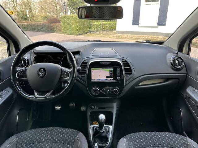 Renault CAPTUR TCe 90 Intens met trekhaak | Volledig dealer onderhouden!