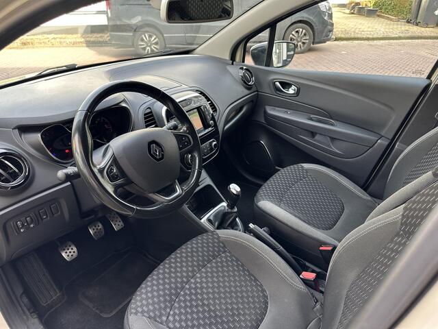Renault CAPTUR TCe 90 Intens met trekhaak | Volledig dealer onderhouden!