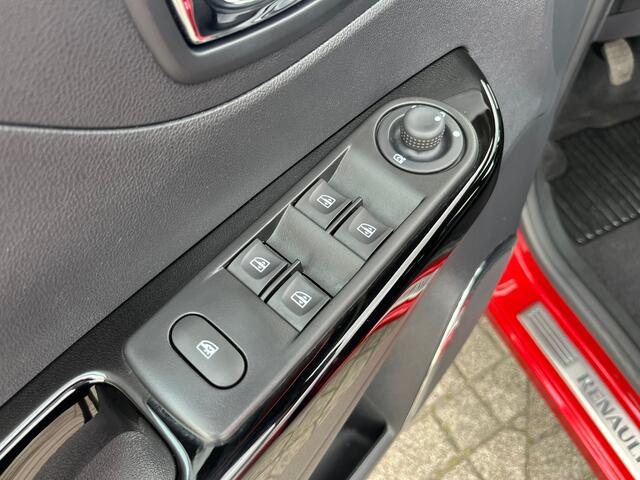 Renault CAPTUR 1.2 TCe Xmod | Camera | Stoelverwarming | Navigatie | Cruise Control | Climate Control |