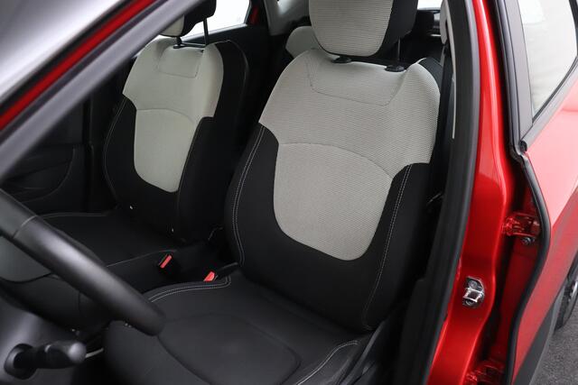 Renault CAPTUR 0.9 90 PK TCe Intens Navi Cruise Keyless Park.Sens 17' LMV