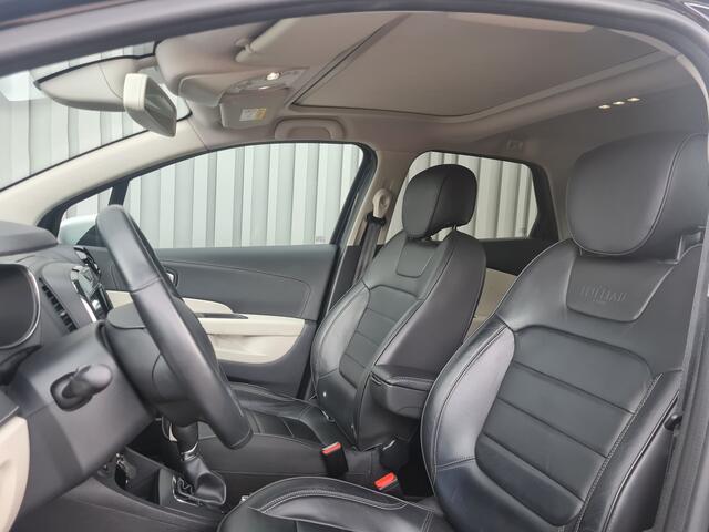 Renault CAPTUR 1.2 TCe Initiale Paris | Pano | Xenon | Camera | Dode hoek | Interesse, Proefrit? Bel of app met: 06-24 28 28 42