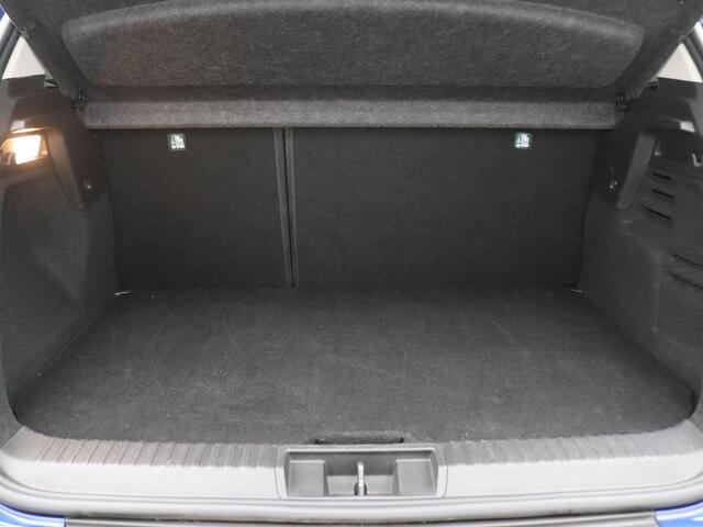 Renault CAPTUR 1.6 E-Tech Plug-in Hybrid Edition One 160PK Aut. Achteruitrijcamera, Navi, Cruise Controle, Climate Controle, Keyless, Trekhaak, 18" LM Velgen