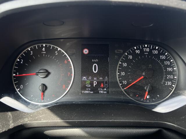 Renault CAPTUR 1.3 TCe 140PK / Automaat / Keyless / Climate / Stoelverw. / Applecarplay - Androidauto /