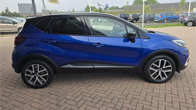 Renault CAPTUR 1.3 TCe Version S *6 Bak*Navigatie R-Link*Achteruitrij Camera*Parkeersensoren*LED*Keyless entry* BOVAG GARANTIE