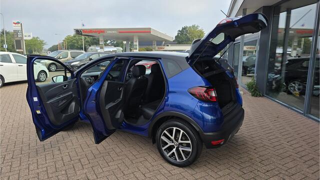 Renault CAPTUR 1.3 TCe Version S *6 Bak*Navigatie R-Link*Achteruitrij Camera*Parkeersensoren*LED*Keyless entry* BOVAG GARANTIE
