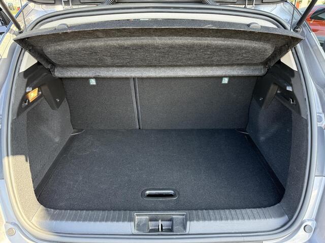 Renault CAPTUR 1.0 TCe 100 Intens | Achteruitrijcamera | Parkeersensoren V+A | All-Season banden | Navigatie |