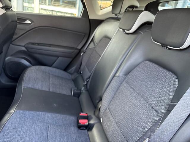 Renault CAPTUR 1.3 AUTOMAAT 140PK TECHNO NAVI LMV PDC-CAMERA
