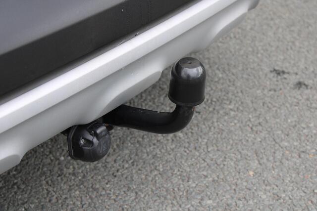Renault CAPTUR 1.3 TCe Intens | TREKHAAK | BLINDSPOT | CAMERA | PARKEERSENSOREN V+A | CLIMATE CONTROL | CRUISE CONTROL | APPLE CARPLAY