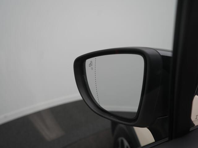 Renault CAPTUR TCe 150 EDC Intens - RIJKLAARPRIJS - All Seasonbanden - Cruise Control - Achteruitrijcamera - Trekhaak