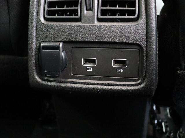 Renault CAPTUR TCe 100pkl Bi-Fuel Intens | LPG-G3 | Navigatie | Climate Control | Cruise Control | Trekhaak