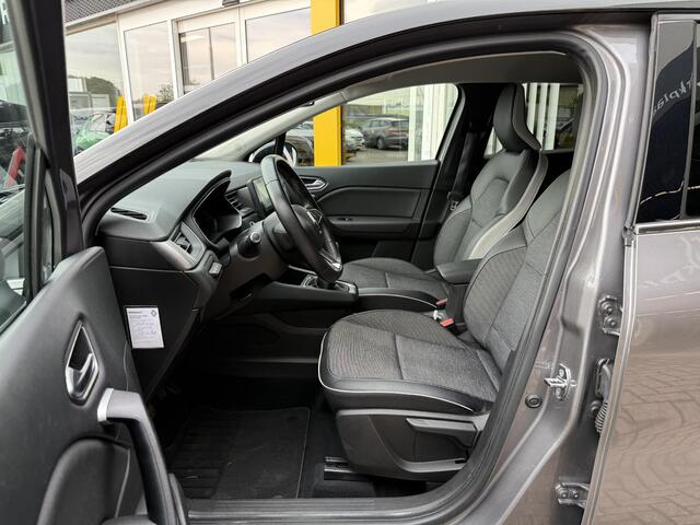 Renault CAPTUR 1.0 TCe 100 Intens | Trekhaak | Navigatie | Achteruitrijcamera | DAB | Key-less | Climate Control | Parkeersensoren | Cruise Control |
