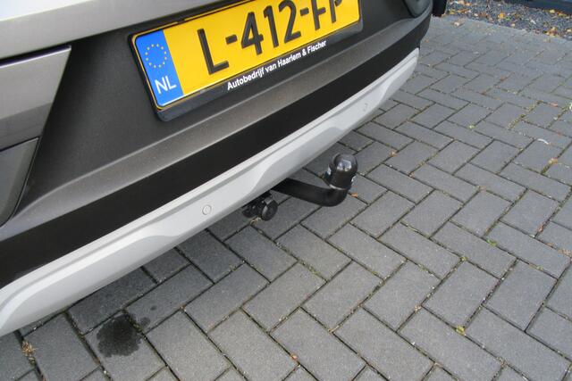 Renault CAPTUR 1.0 TCe 100 Zen, Navigatie, Stoelverw, Trekhaak