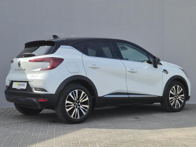 Renault CAPTUR 1.6 E-Tech Plug-in Hybrid 160 Initiale Paris / Automaat / Pack Drive Assist / Apple Carplay Android Auto / Stuur en Stoelverwarming / Bose Audio systeem / Rondomzicht camera / Adaptief CC / Keyless Entry/Start /