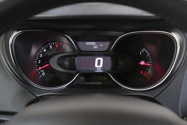 Renault CAPTUR 1.3 TCe Intens | Keyless | Camera | Trekhaak | Navi | Dealer Oh