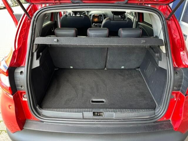 Renault CAPTUR 0.9 TCE XMOD TREKHAAK. CAMERA. NAVI. ALL.IN.