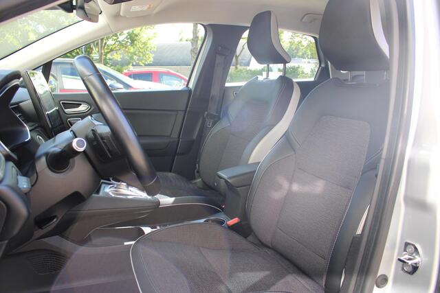 Renault CAPTUR 1.3 TCe 155 Intens Automaat | Navigatiesysteem | Trekhaak | Dodehoekwaarschuwing| Adaptive Cruisecontrol | Apple/Android Auto | Stoelverwarming | Climatecontrol