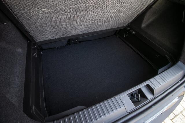 Renault CAPTUR 1.3 160 Techno - Apple cp/ Android auto