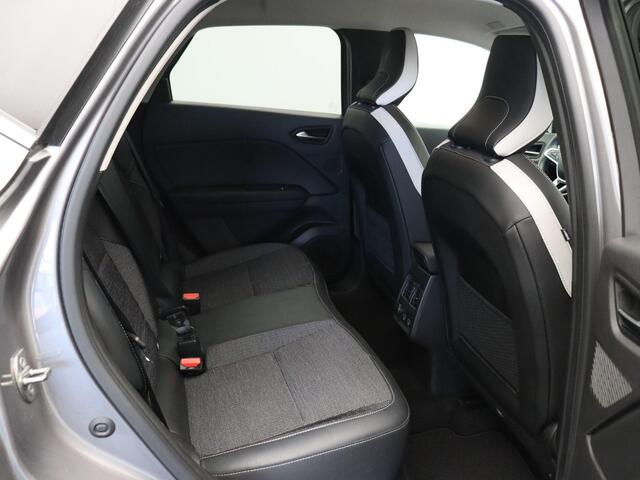 Renault CAPTUR TCe 90pk Techno | Achteruitrijcamera | Apple Carplay en Android Auto | Parkeersensoren voor en achter | Climate control | Keyless entry |