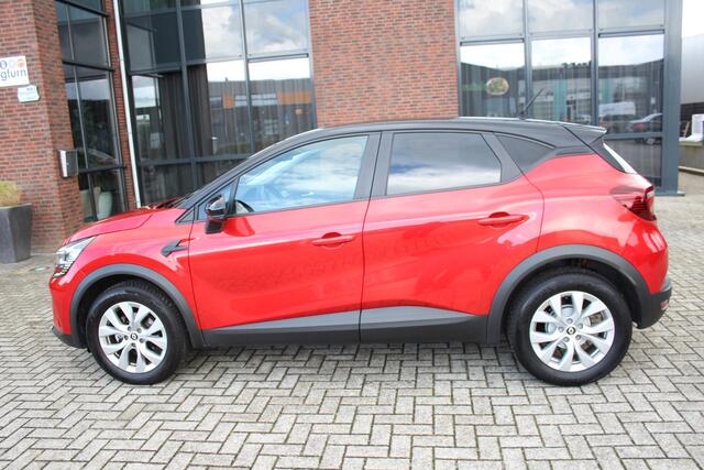 Renault CAPTUR 1.3 TCe 140 Intens Clima-Cruise-Navi-Camera-Carplay 18.000 KM !!