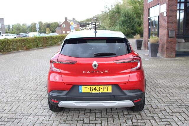 Renault CAPTUR 1.3 TCe 140 Intens Clima-Cruise-Navi-Camera-Carplay 18.000 KM !!