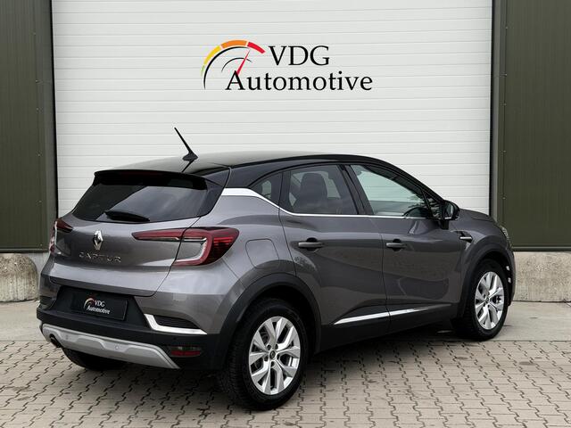 Renault CAPTUR 1.0 TCe 100 Intens / Clima / Navi / 17" LM velgen / Sensoren V+A / Keyless / Getinte ramen achter