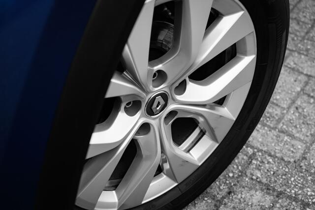 Renault CAPTUR 1.0 TCe 100 PK Bi-Fuel Intens | Navigatie | Parkeersensoren voor en achteruit camera | ECC | | incl. Bovag rijklaarpakket met 12 maanden garantie |