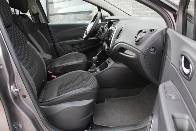 Renault CAPTUR 1.3 TCe Intens / Panoramadak / Carplay / Camera