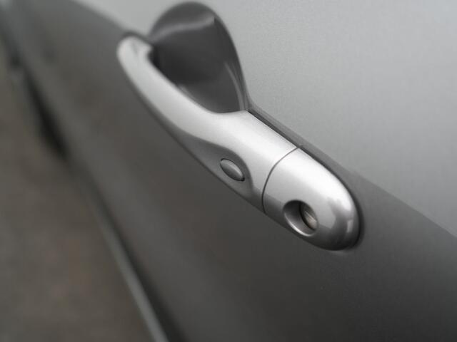 Renault CAPTUR TCe 90 Dynamique - RIJKLAARPRIJS - Achteruitrijcamera - Cruise Control