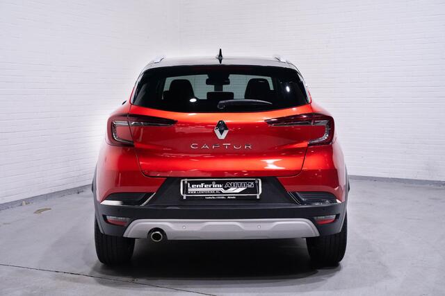 Renault CAPTUR 1.3 TCe 140 pk Intens Automaat Navi, Camera Dak Zwart, Chrome Dakrails, 18" LMV, PDC V+A