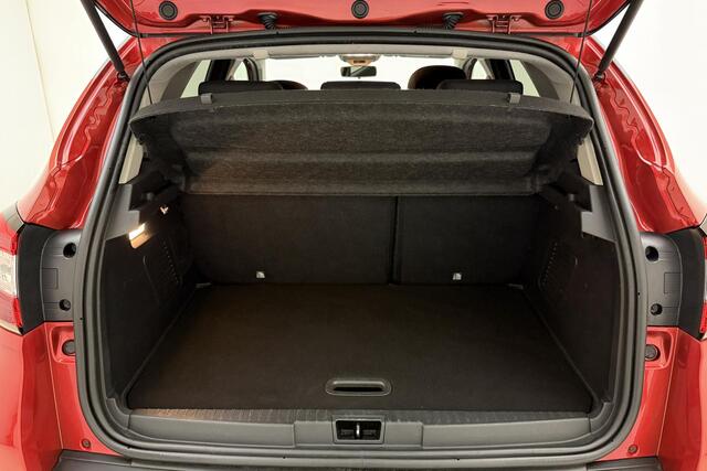 Renault CAPTUR 1.2 TCe Dynamique Automaat | Climate control | Navigatie | Parkeersensoren | Zwart dak | Extra getint glas | Hoge instap | Lichtmetalen velgen