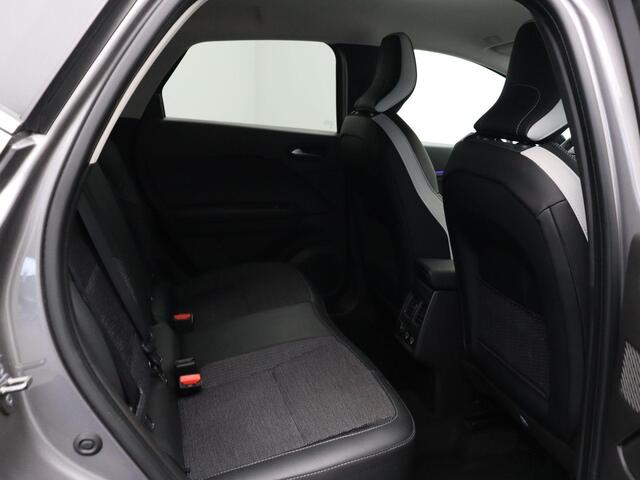 Renault CAPTUR E-Tech Hybrid 145pk Techno | Achteruitrijcamera | Navigatie | Parkeersensoren voor/achter | Climate control |