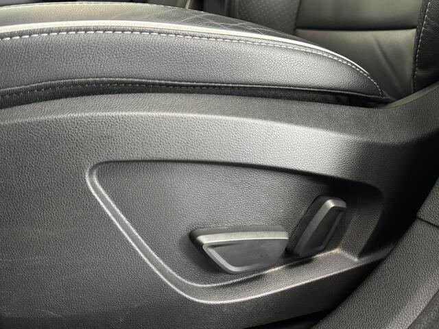 Renault CAPTUR 1.3 TCe 130 EDC Edition One | Bose audio | Climate Control | Apple Carplay/Android Auto | Full Map Navigatie | 360 Camera | Panorama Schuif/Kantel dak | Stoel- en Stuurverwarming |Leder | | Adaptieve Cruise Control | Pack Siège ( Vestiging - Vianen )