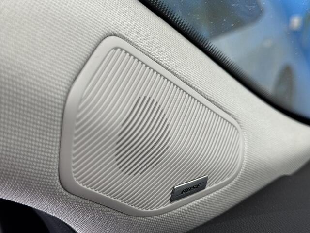 Renault CAPTUR 1.3 TCe 130 EDC Edition One | Bose audio | Climate Control | Apple Carplay/Android Auto | Full Map Navigatie | 360 Camera | Panorama Schuif/Kantel dak | Stoel- en Stuurverwarming |Leder | | Adaptieve Cruise Control | Pack Siège ( Vestiging - Vianen )