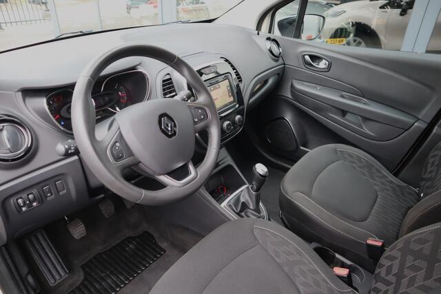 Renault CAPTUR 0.9 TCe Limited Navigatie Cruise control Airco Trekhaak Pdc. Etc.
