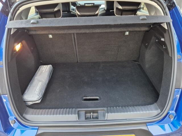 Renault CAPTUR 1.0 TCe Intens / Camera / Parkeersensoren / Navi / Clima