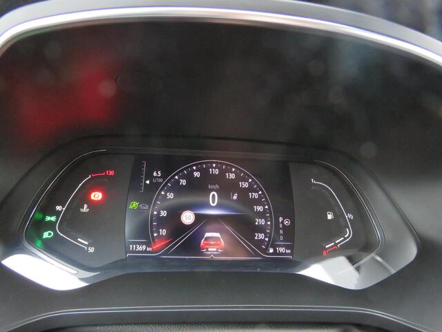 Renault CAPTUR 1.3 TCe 140 Intens AUTOMAAT,NAVI,KEYLESS,CAMERA,CLIMATE.1500KG TREKGEWICHT.11369 KM.